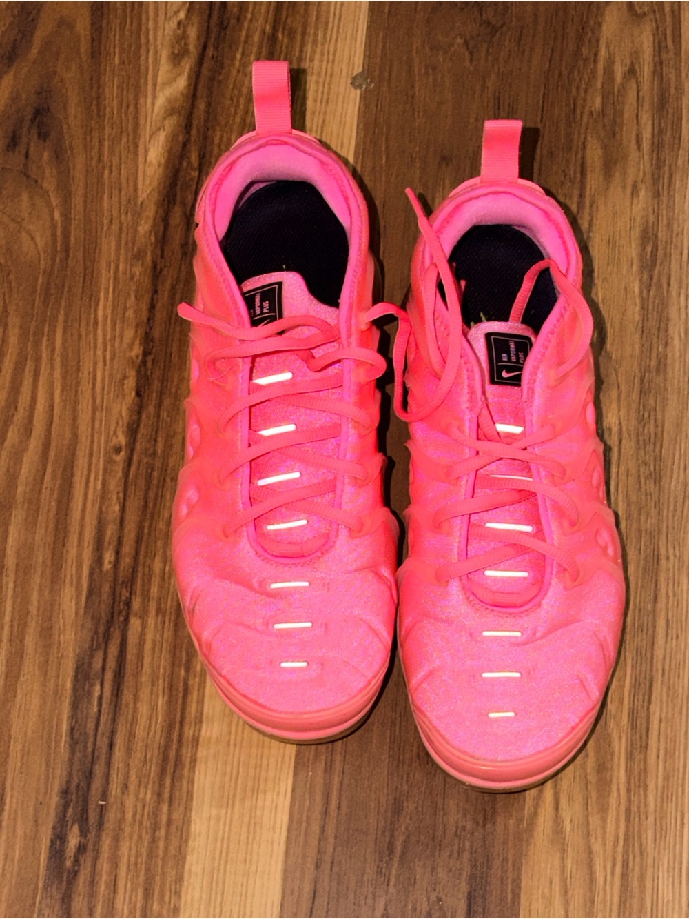 Nike Women's Neon Pink Vapormax Plus AirMax